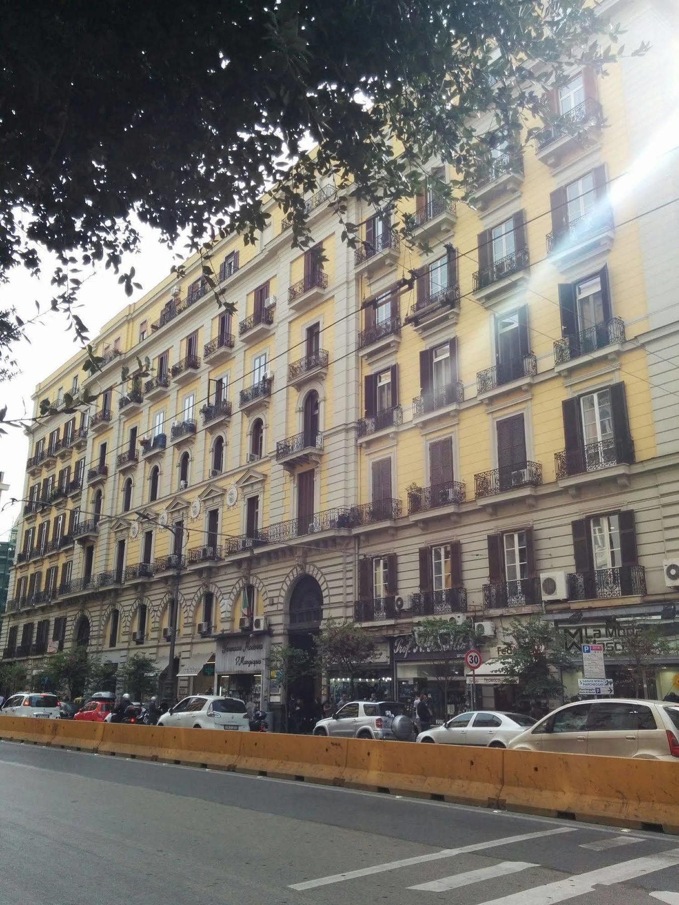 Be Italian Flat Bovio Hotel Naples Exterior photo