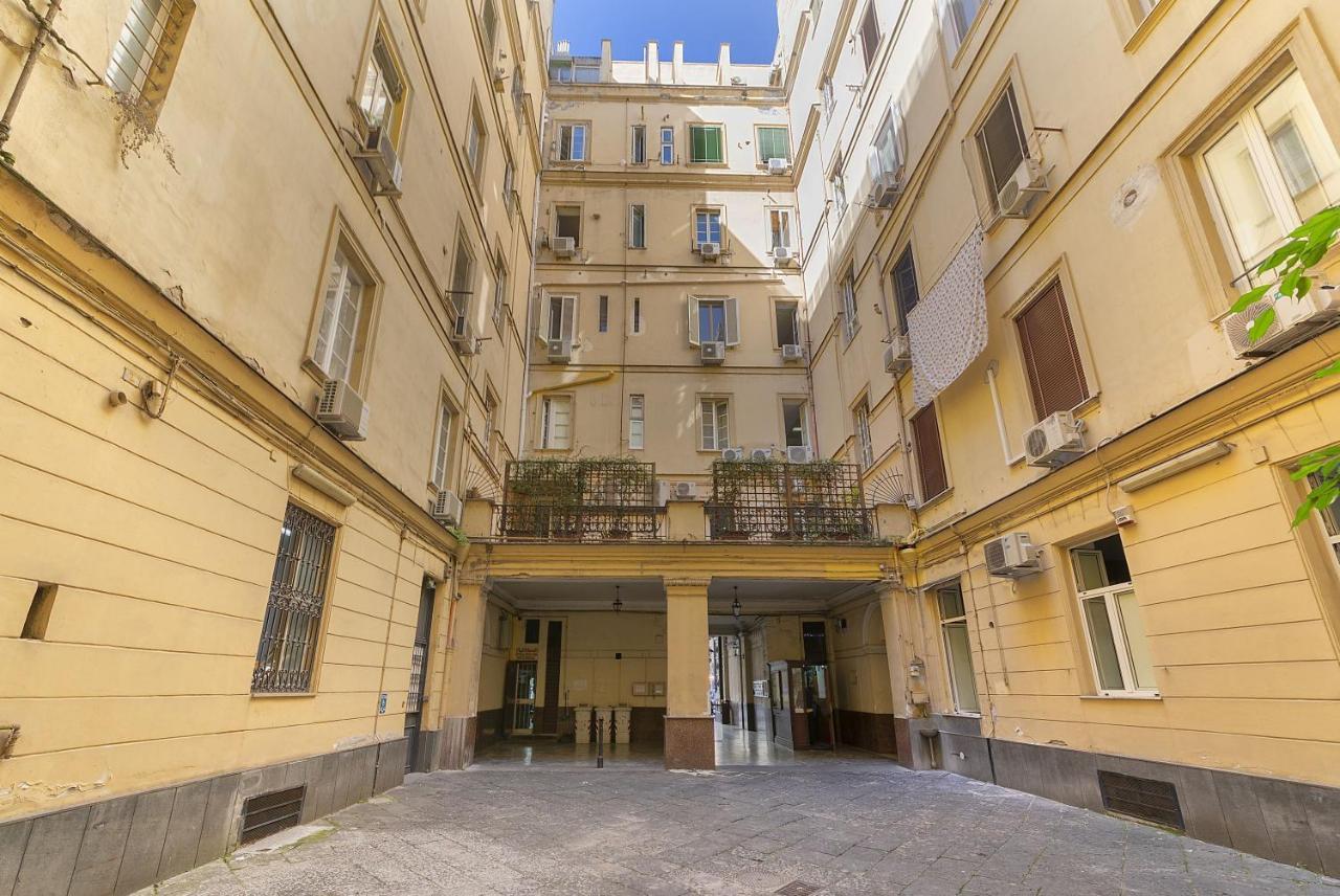 Be Italian Flat Bovio Hotel Naples Exterior photo