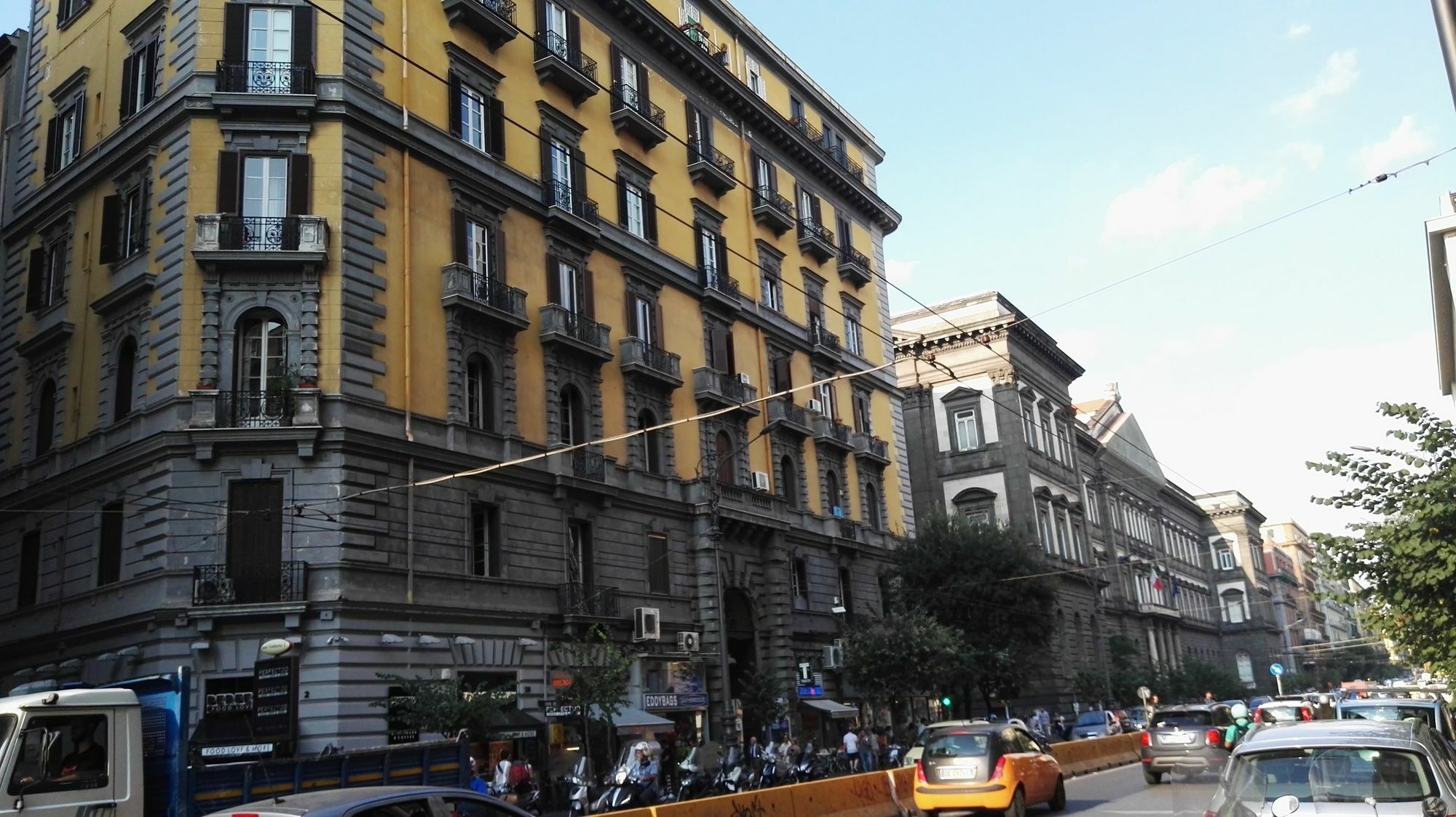 Be Italian Flat Bovio Hotel Naples Exterior photo