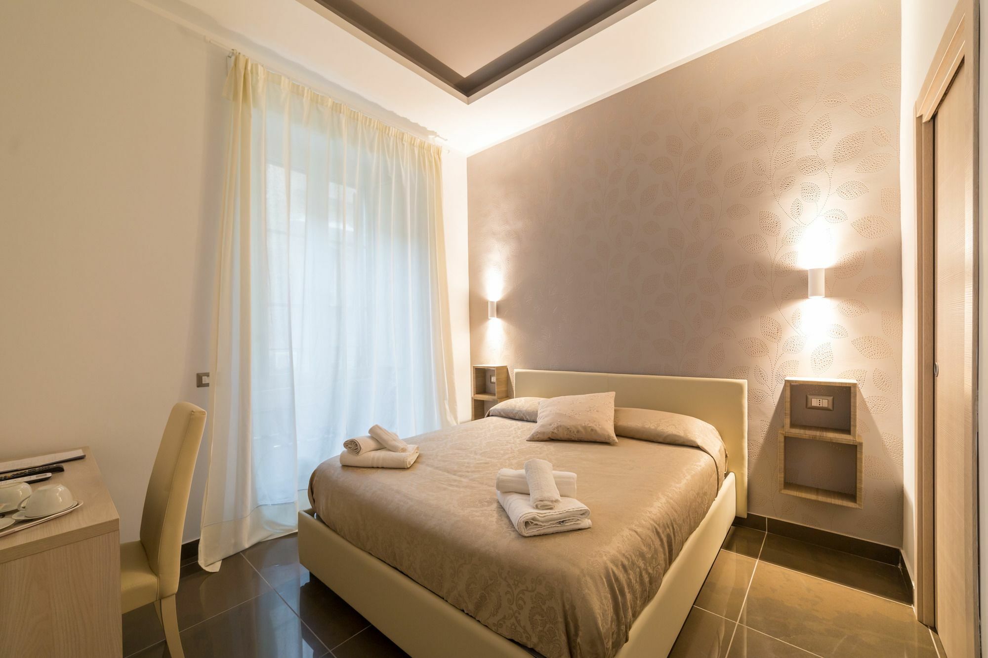 Be Italian Flat Bovio Hotel Naples Exterior photo
