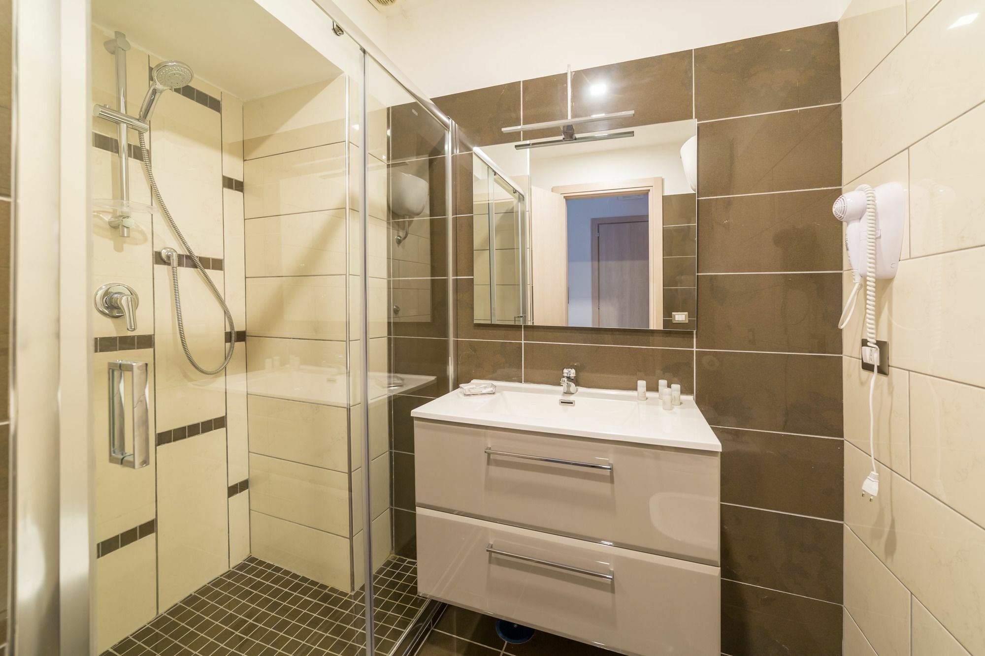 Be Italian Flat Bovio Hotel Naples Exterior photo